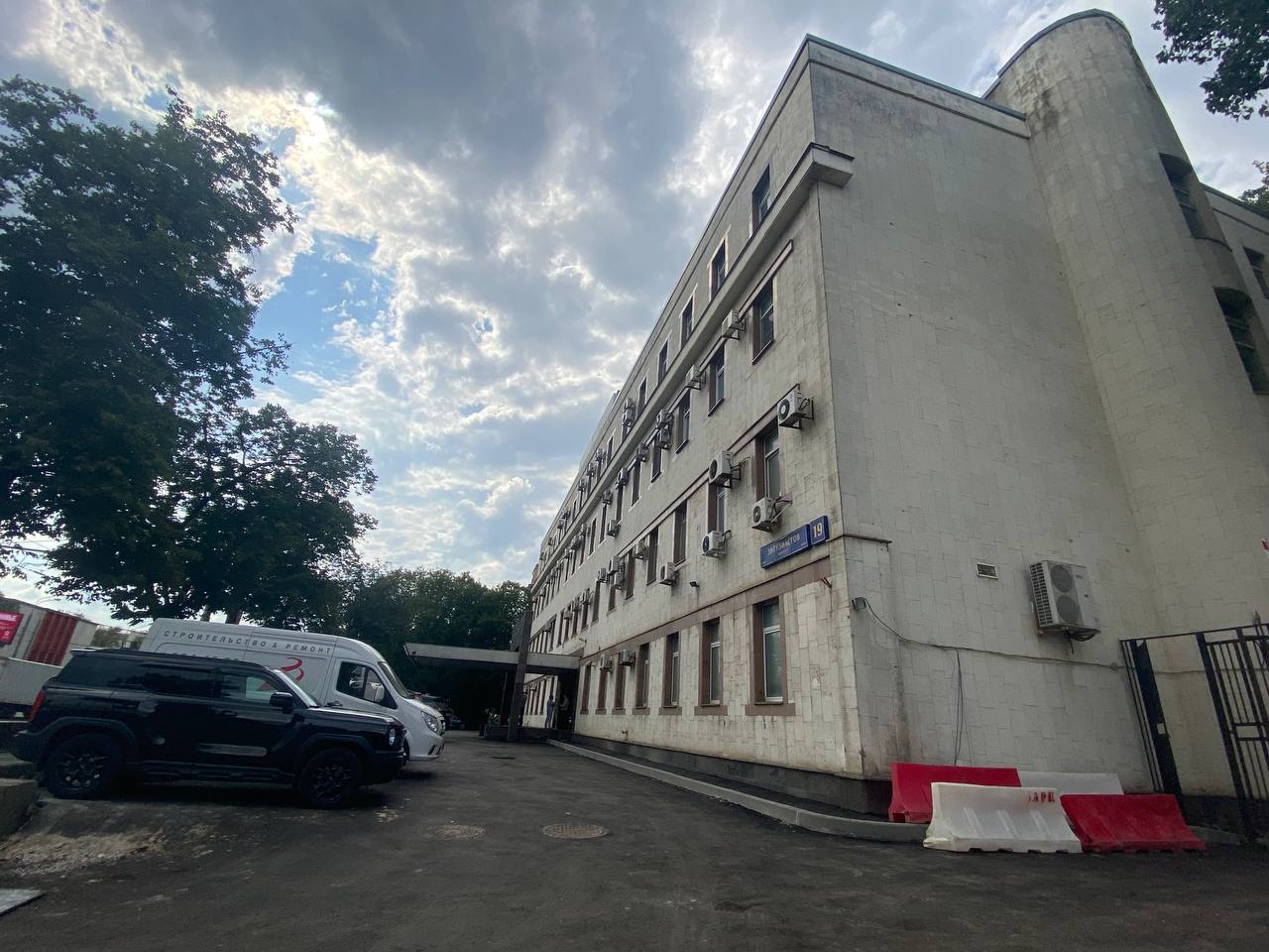 ш. Энтузиастов, 19 — фотография 3