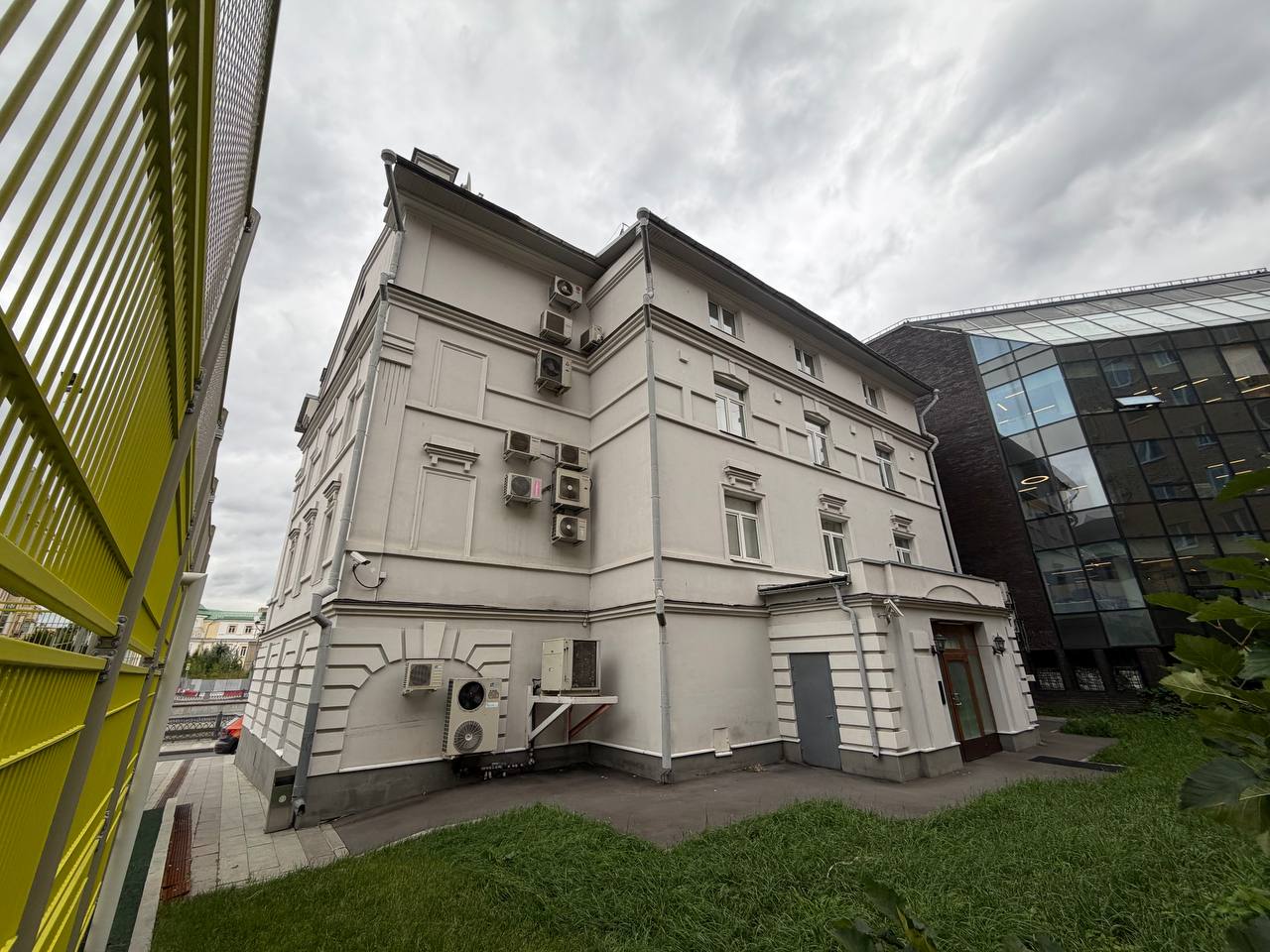 Озерковская наб., 12 — фотография 8