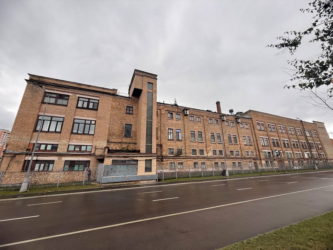 просп. Мира, 220АС1